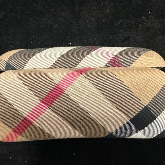 Burberry Nova Check Sunglass Case - Picture 5 of 5
